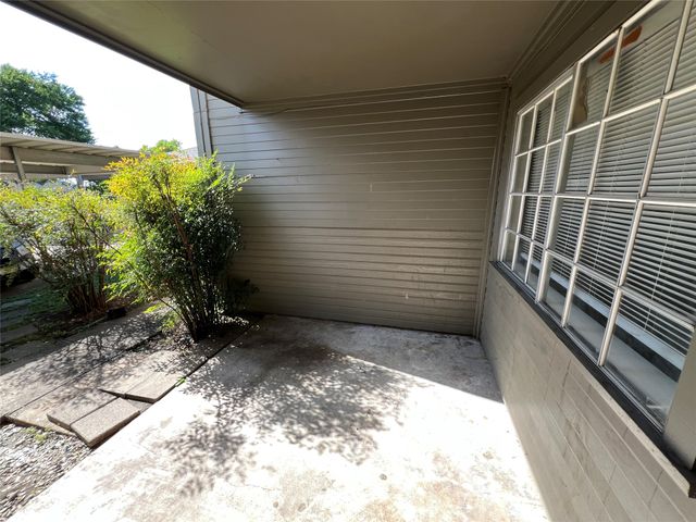 802 N Crockett Street C, Sherman, TX 75090