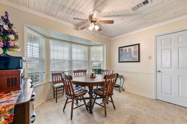 266 Old Chisholm Trail, Rhome, TX 76078