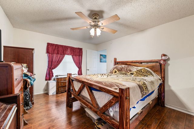 266 Old Chisholm Trail, Rhome, TX 76078