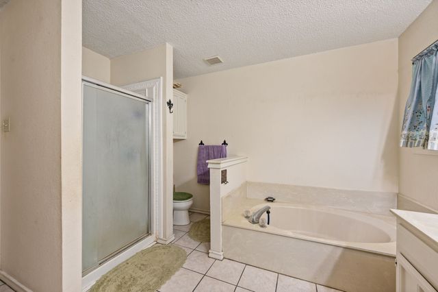 266 Old Chisholm Trail, Rhome, TX 76078