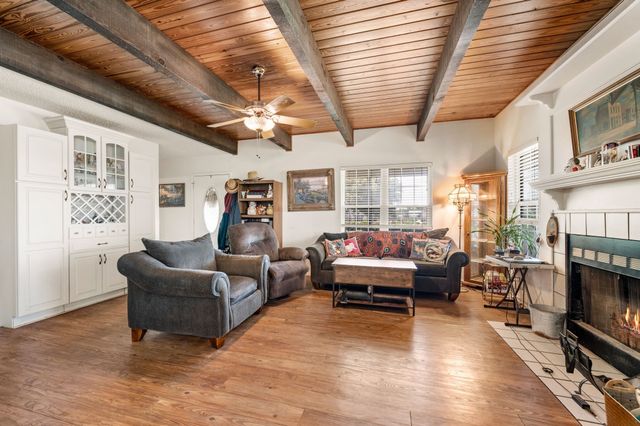 266 Old Chisholm Trail, Rhome, TX 76078