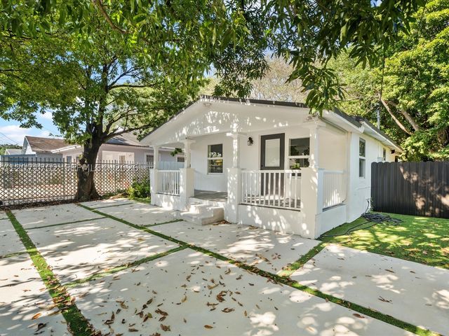 1829 NW 62nd Ter, Miami, FL 33147