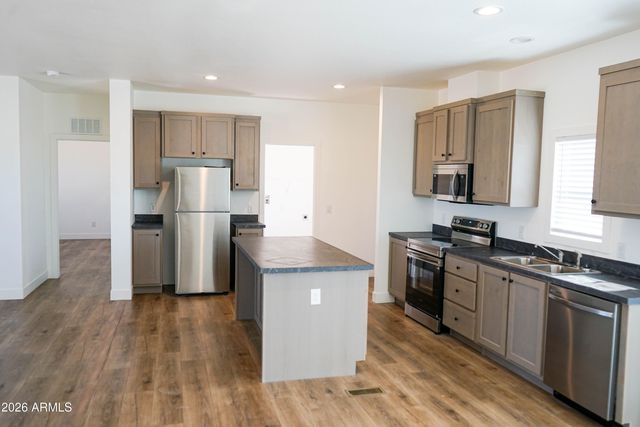 1296 N Ruby Road, Maricopa, AZ 85139