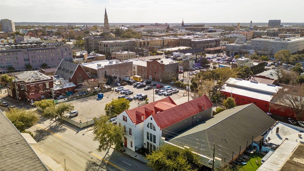 Image 110 of property listing at 241 E Bay Street, Charleston, SC 29401