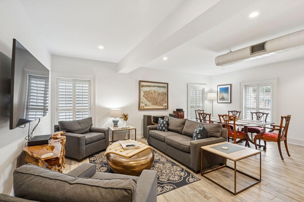 Image 12 of property listing at 241 E Bay Street, Charleston, SC 29401