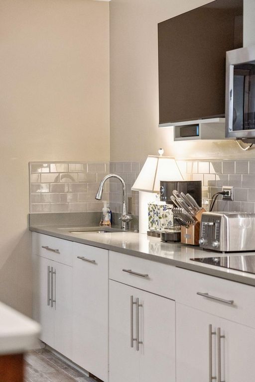 Image 32 of property listing at 241 E Bay Street, Charleston, SC 29401