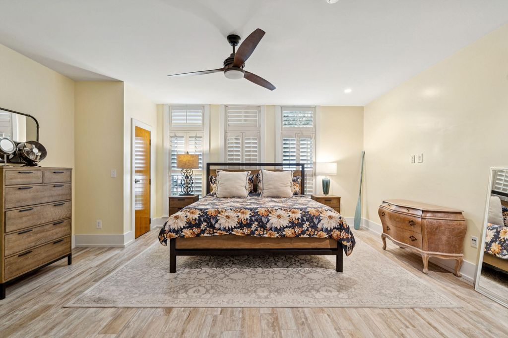 Image 36 of property listing at 241 E Bay Street, Charleston, SC 29401