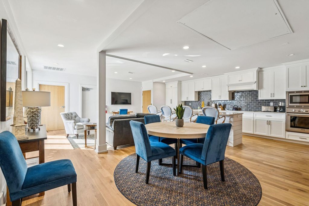 Image 57 of property listing at 241 E Bay Street, Charleston, SC 29401