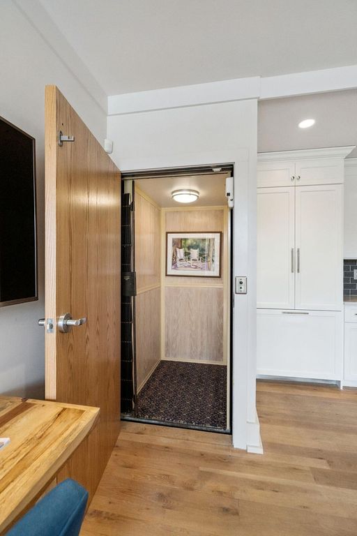 Image 63 of property listing at 241 E Bay Street, Charleston, SC 29401