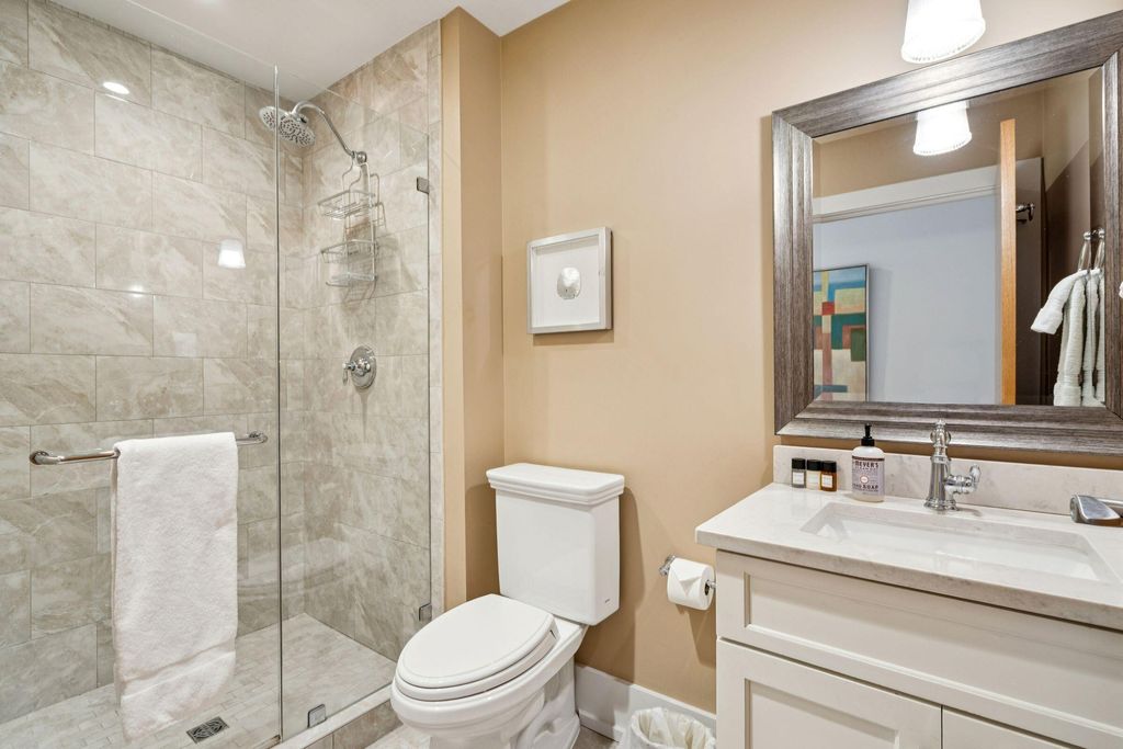 Image 65 of property listing at 241 E Bay Street, Charleston, SC 29401