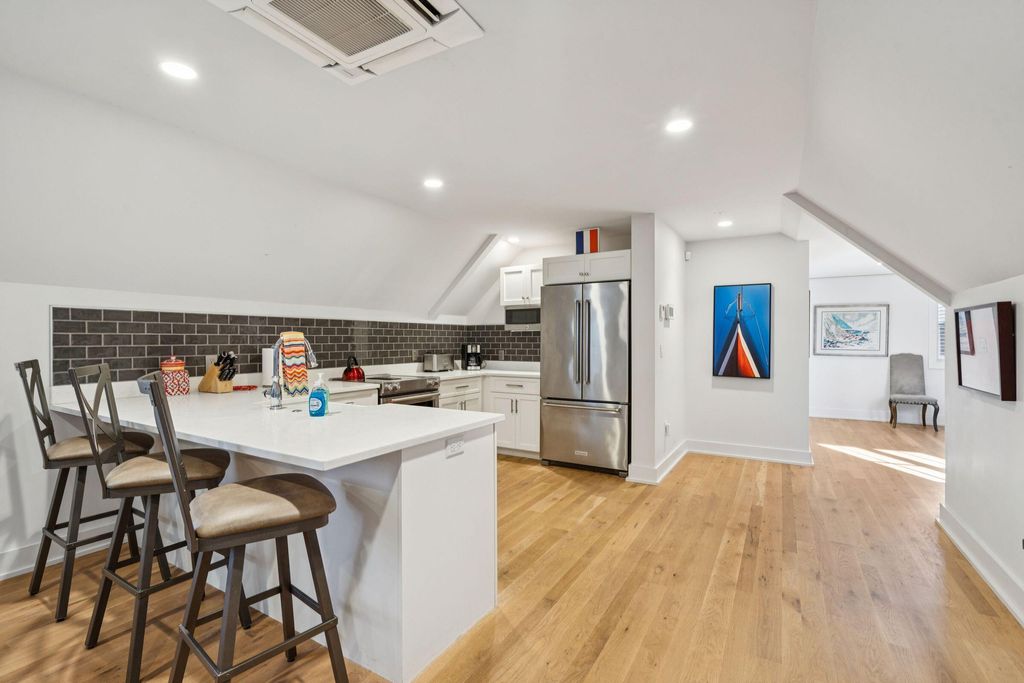 Image 84 of property listing at 241 E Bay Street, Charleston, SC 29401