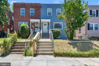 4621 HILLSIDE RD SE, Washington, DC 20019