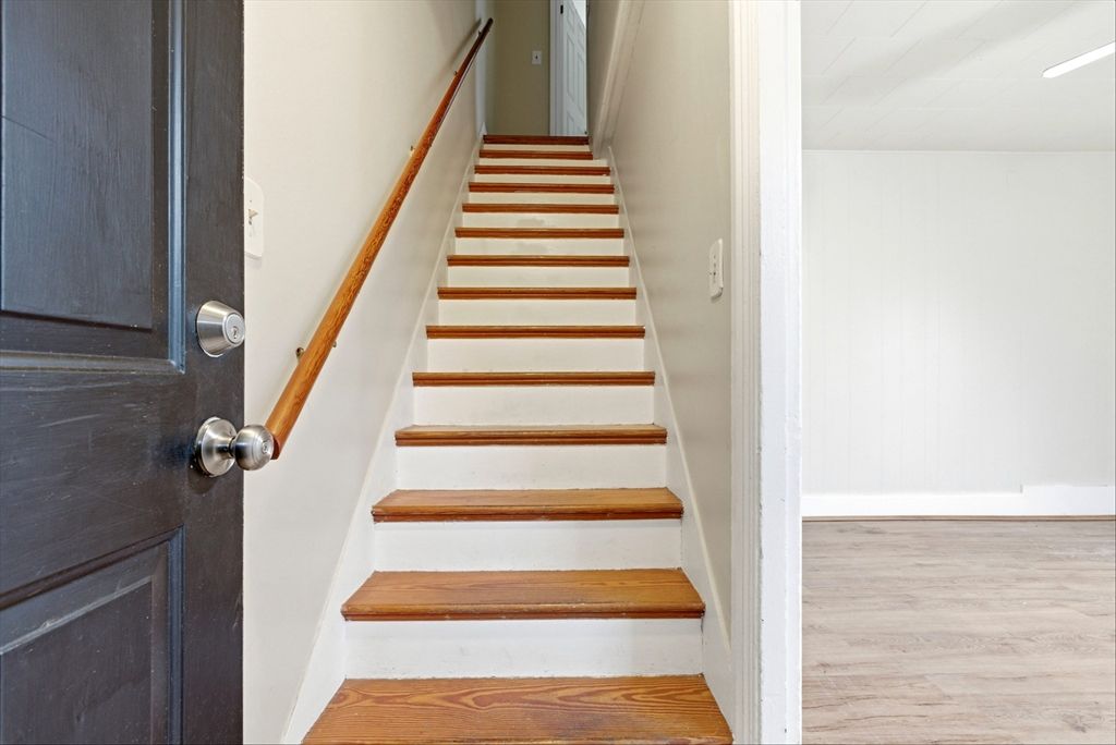 43 Kent St 1, Quincy, MA 02169