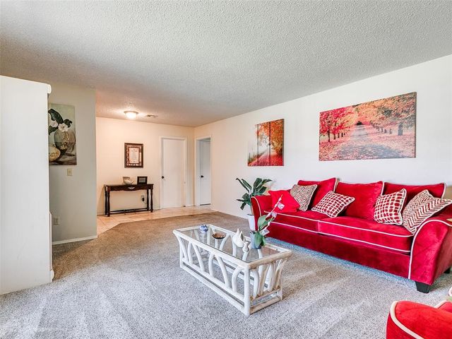 10134 Southridge Drive, Oklahoma City, OK 73159