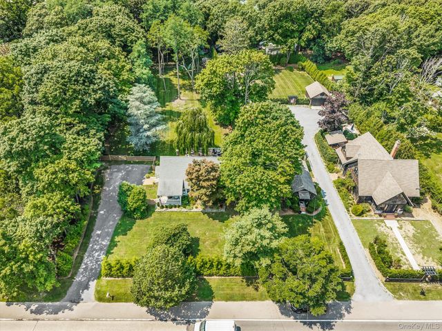353 S Country Road, Brookhaven, NY 11719