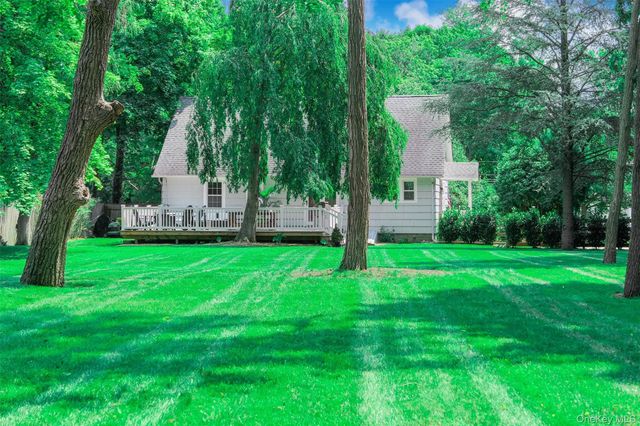 353 S Country Road, Brookhaven, NY 11719