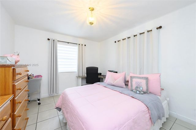 30 SW 57th Ct, Miami, FL 33144