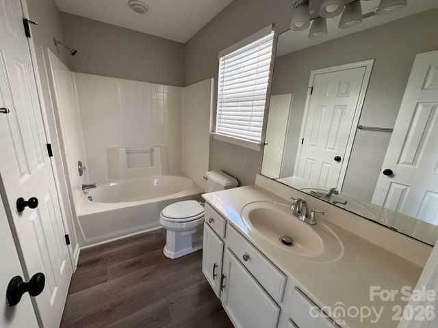 2638 Rozzelles Landing Drive, Charlotte, NC 28214