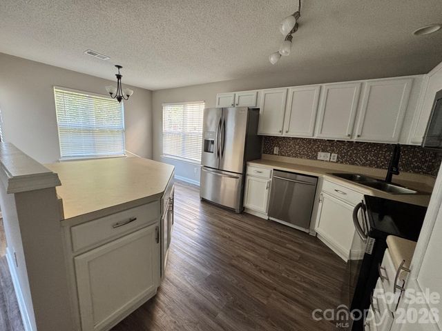 2638 Rozzelles Landing Drive, Charlotte, NC 28214