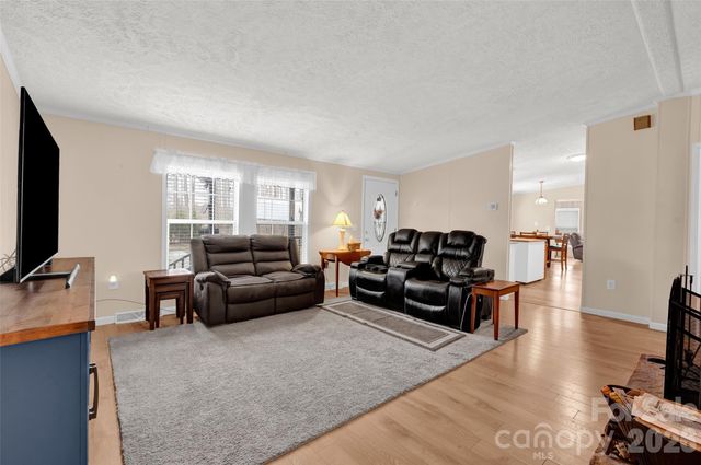 230 Hickory Nut Drive, Statesville, NC 28677