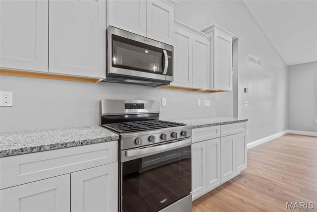 2761 Bristol Way, Glen Carbon, IL 62034