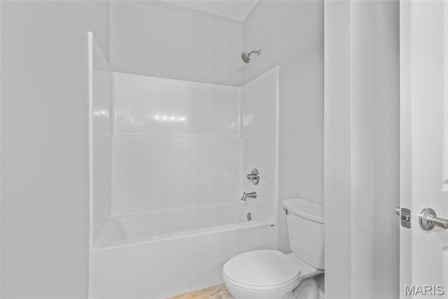 2761 Bristol Way, Glen Carbon, IL 62034