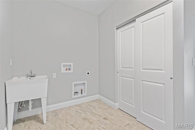 2761 Bristol Way, Glen Carbon, IL 62034