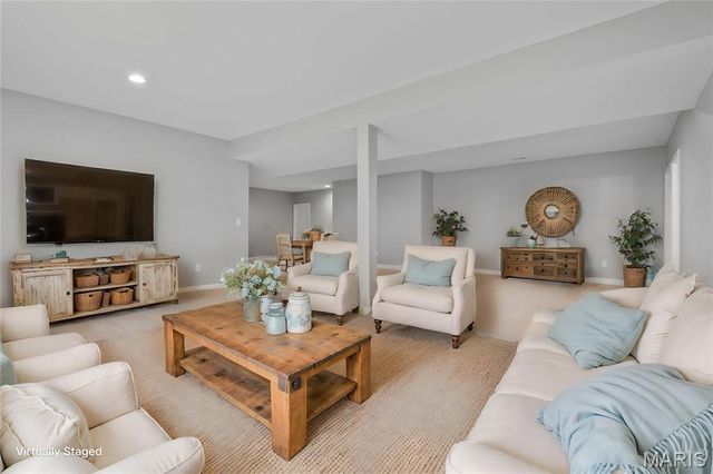 2761 Bristol Way, Glen Carbon, IL 62034