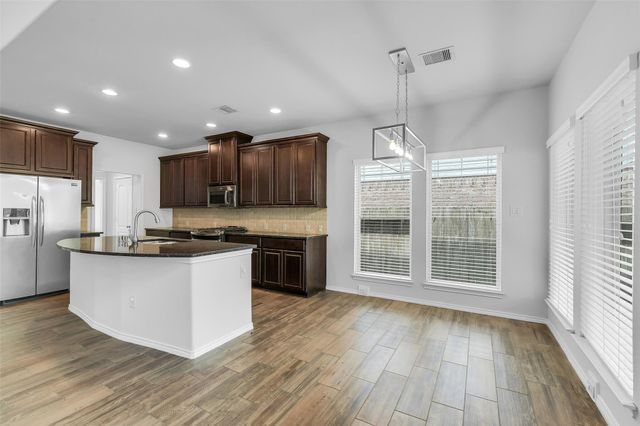 218 Kinnerly Peak Place, Montgomery, TX 77316