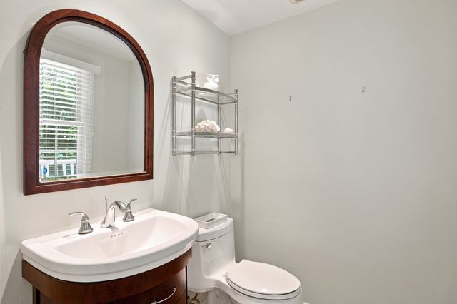 286 Midpine Road, Barnstable, MA 02630