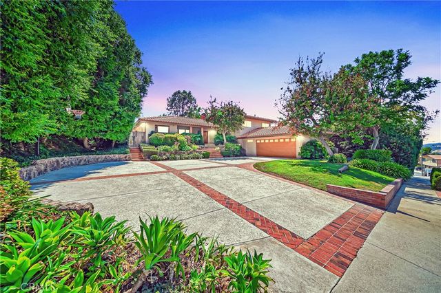 22548 Waterbury, Woodland Hills, CA 91364