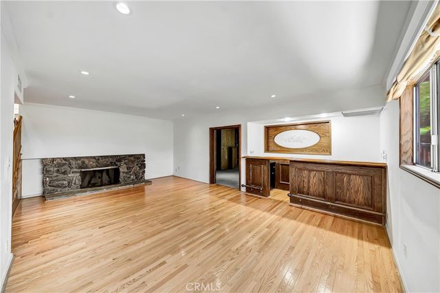 22548 Waterbury, Woodland Hills, CA 91364
