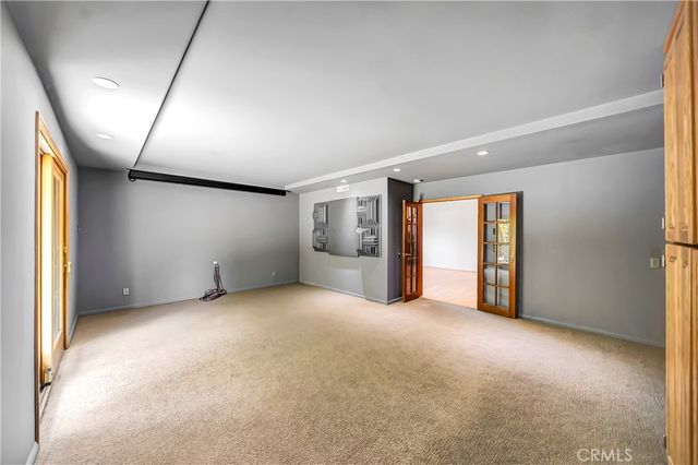 22548 Waterbury, Woodland Hills, CA 91364
