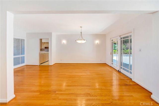 22548 Waterbury, Woodland Hills, CA 91364