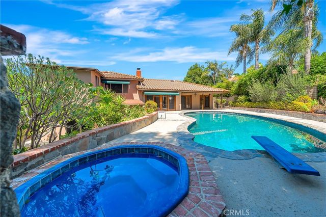 22548 Waterbury, Woodland Hills, CA 91364