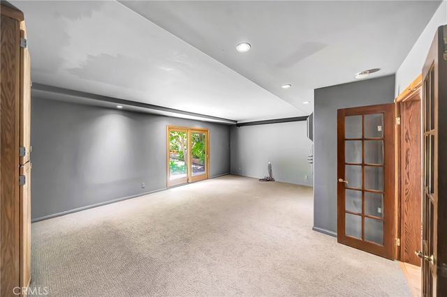 22548 Waterbury, Woodland Hills, CA 91364