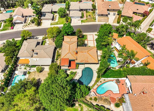 22548 Waterbury, Woodland Hills, CA 91364