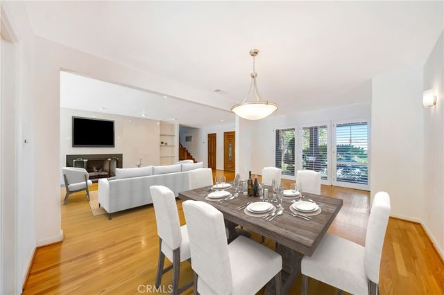 22548 Waterbury, Woodland Hills, CA 91364