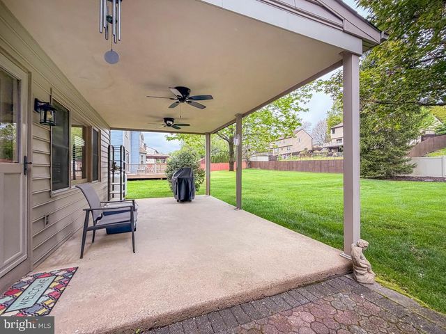 336 FOX HOLLOW DR, Feasterville Trevose, PA 19053