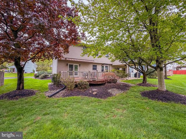 336 FOX HOLLOW DR, Feasterville Trevose, PA 19053