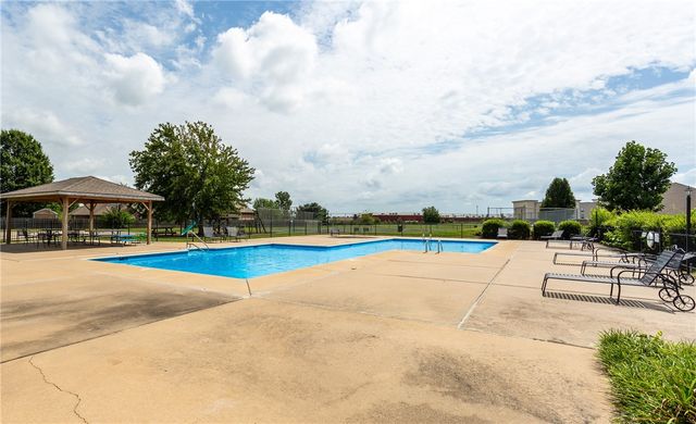 550 Primrose Avenue, Siloam Springs, AR 72761