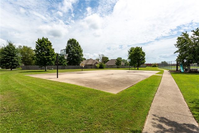 550 Primrose Avenue, Siloam Springs, AR 72761