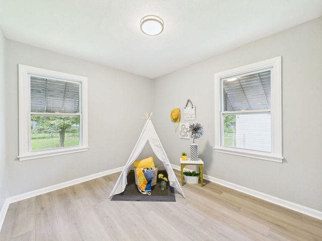 1638 N Oliver Ave, Wichita, KS 67208