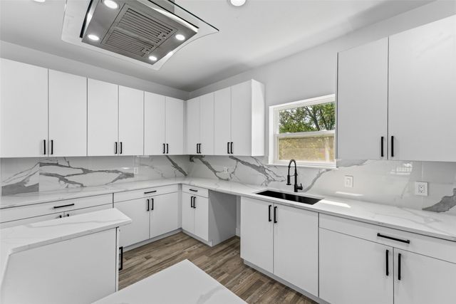 3142 Harmon Street, Dallas, TX 75215