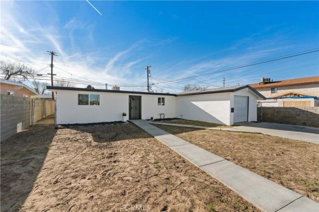 44745 3rd East, Lancaster, CA 93535