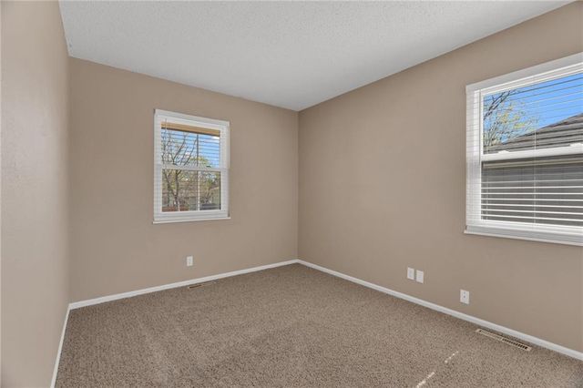 12828 S Sycamore Street, Olathe, KS 66062