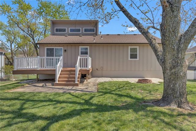 12828 S Sycamore Street, Olathe, KS 66062