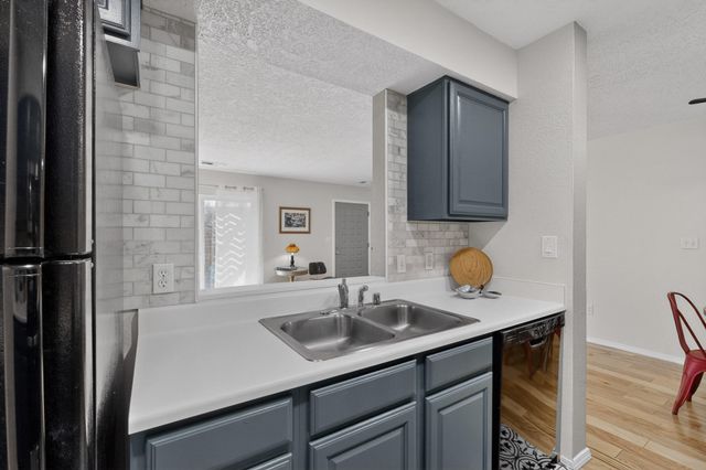 4701 Morris Street NE APT 402, Albuquerque, NM 87111