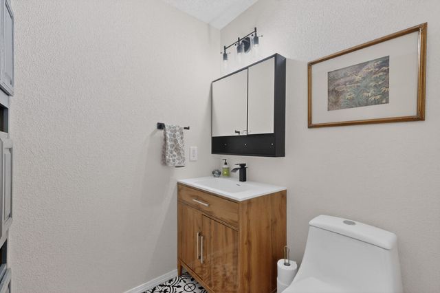 4701 Morris Street NE APT 402, Albuquerque, NM 87111