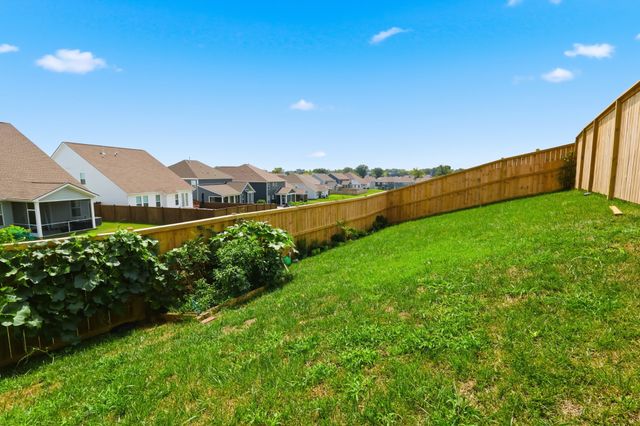 846 Sugarbush Ln, Spring Hill, TN 37174